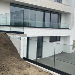 placeholder-thumbnail